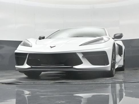 Used 2022 Chevrolet Corvette Stingray Premium Cpe w/ Z51 Performance Package RWD image 56