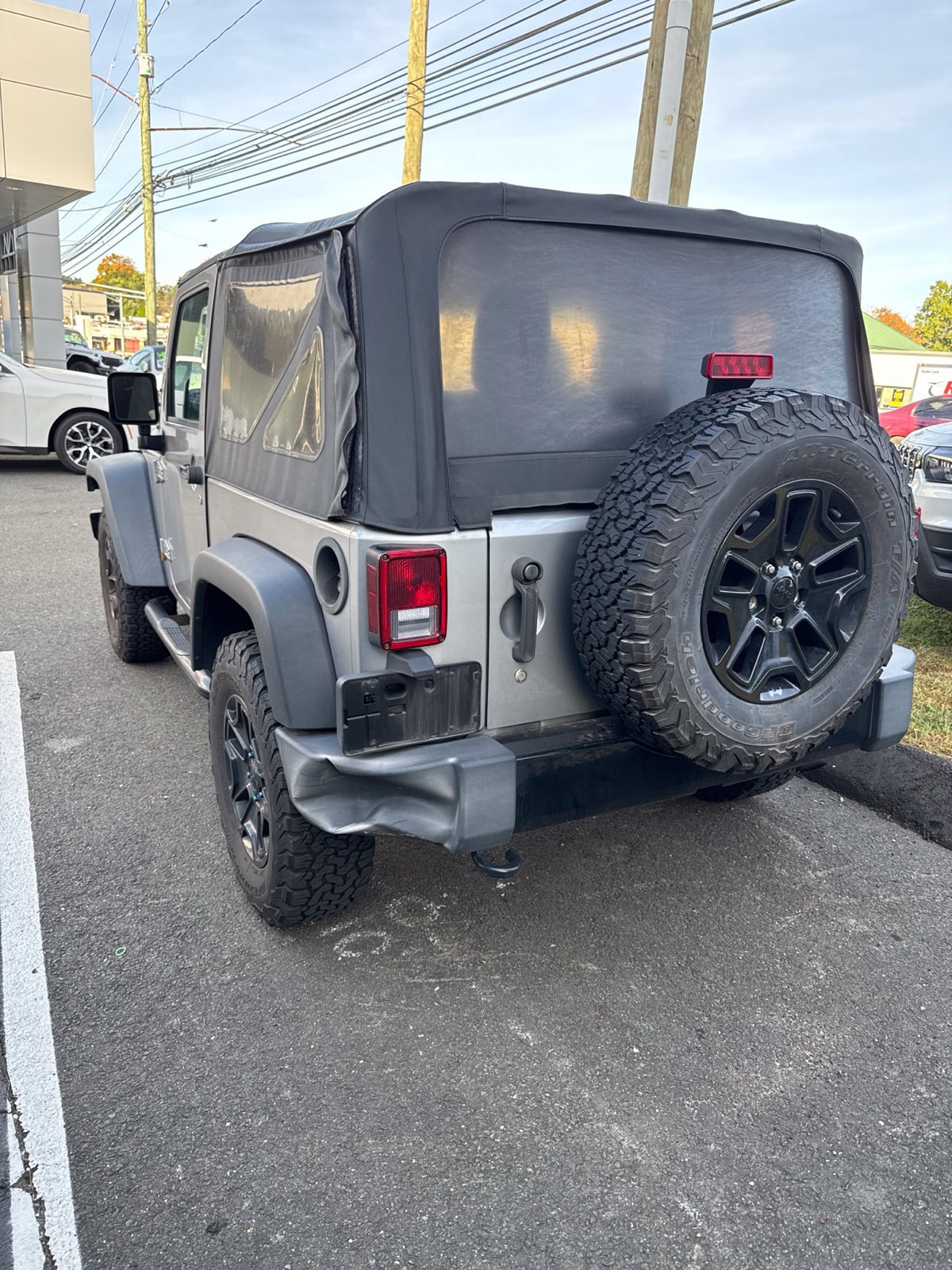 Used 2015 Jeep Wrangler Sport AWD/4WD image 4