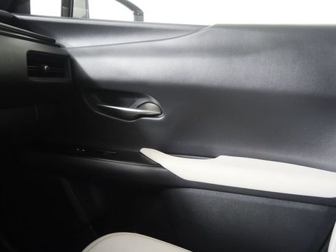 Used 2020 Lexus UX 250h w/ Premium Package image 27