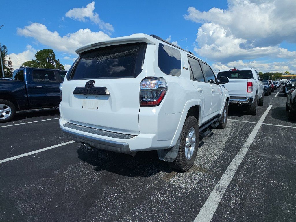 Used 2020 Toyota 4Runner TRD Off-Road Premium w/ TRD Performance Package AWD/4WD image 16