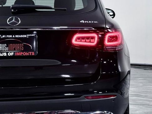 Used 2021 Mercedes-Benz GLC 300 4MATIC w/ Multimedia Package image 14