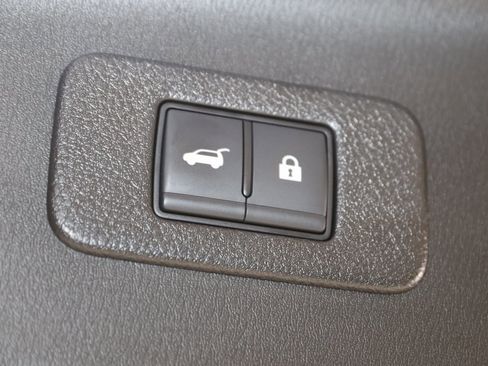 Used 2024 Nissan Armada Platinum w/ Captain's Chairs Package image 59