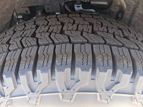 New 2026 Nissan Rogue SV AWD/4WD image 35