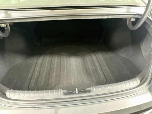 Used 2025 Hyundai Elantra SEL FWD image 28