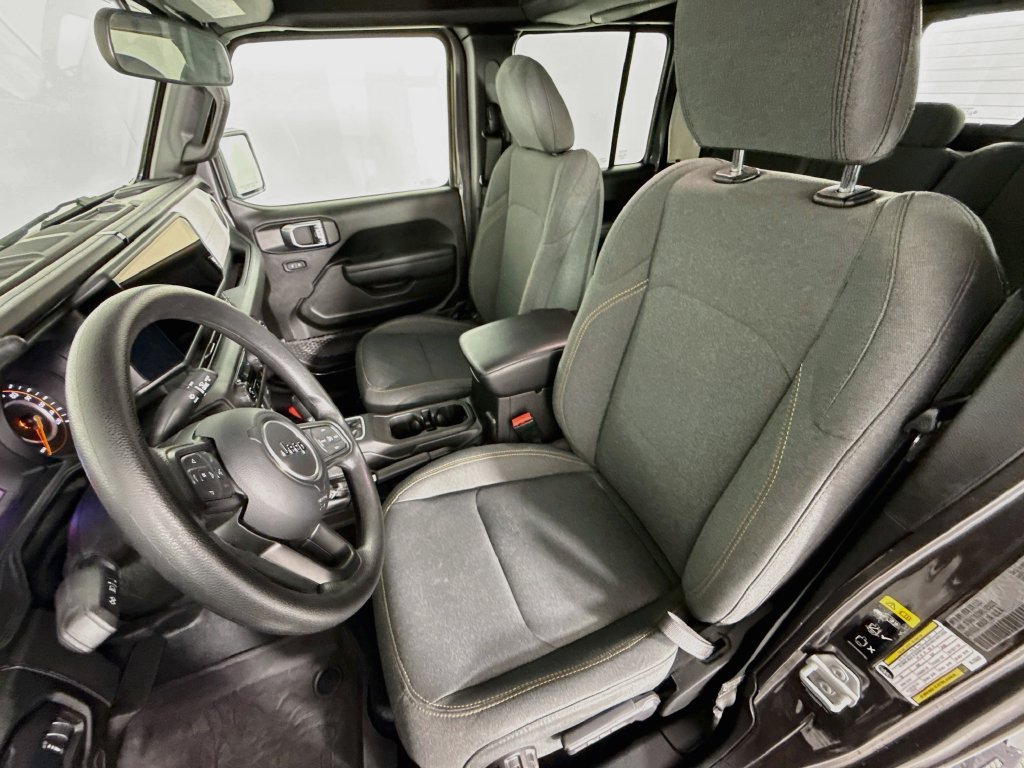 Used 2024 Jeep Gladiator Sport AWD/4WD image 5