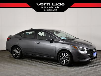 Used 2025 Nissan Versa SV w/ Trunk Package