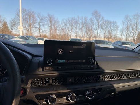 Certified 2024 Honda CR-V EX image 15