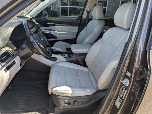 Used 2020 Kia Telluride SX w/ SX Prestige Package AWD/4WD image 10