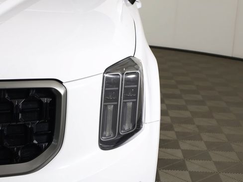 Used 2023 Kia Telluride SX Prestige X-Line AWD/4WD image 19