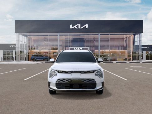 New 2025 Kia Niro Wind image 2