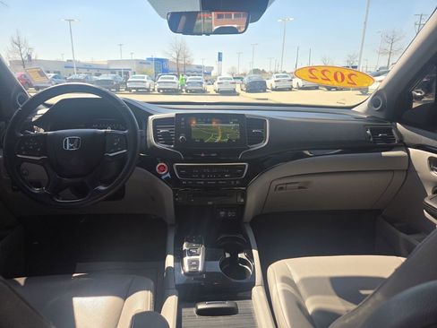 Used 2022 Honda Pilot Touring image 29