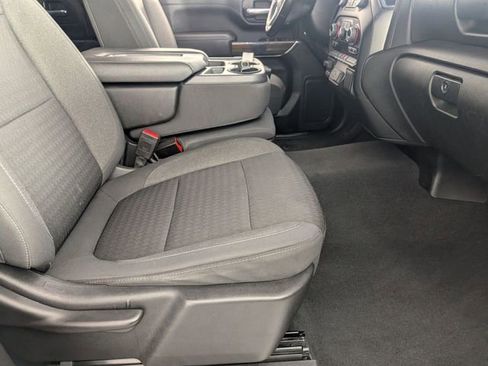 Used 2022 Chevrolet Silverado 2500 LT w/ Convenience Package image 32