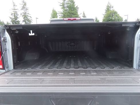 Certified 2025 Chevrolet Silverado 2500 ZR2 w/ Technology Package AWD/4WD image 8
