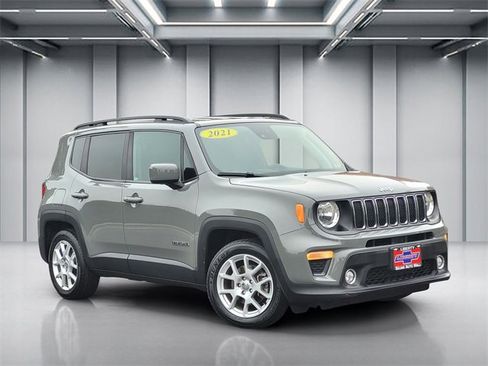 Used 2021 Jeep Renegade Latitude w/ Convenience Group image 1