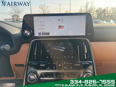 Used 2025 Lexus LX 600 4WD w/ Accessory Package (2T) image 23