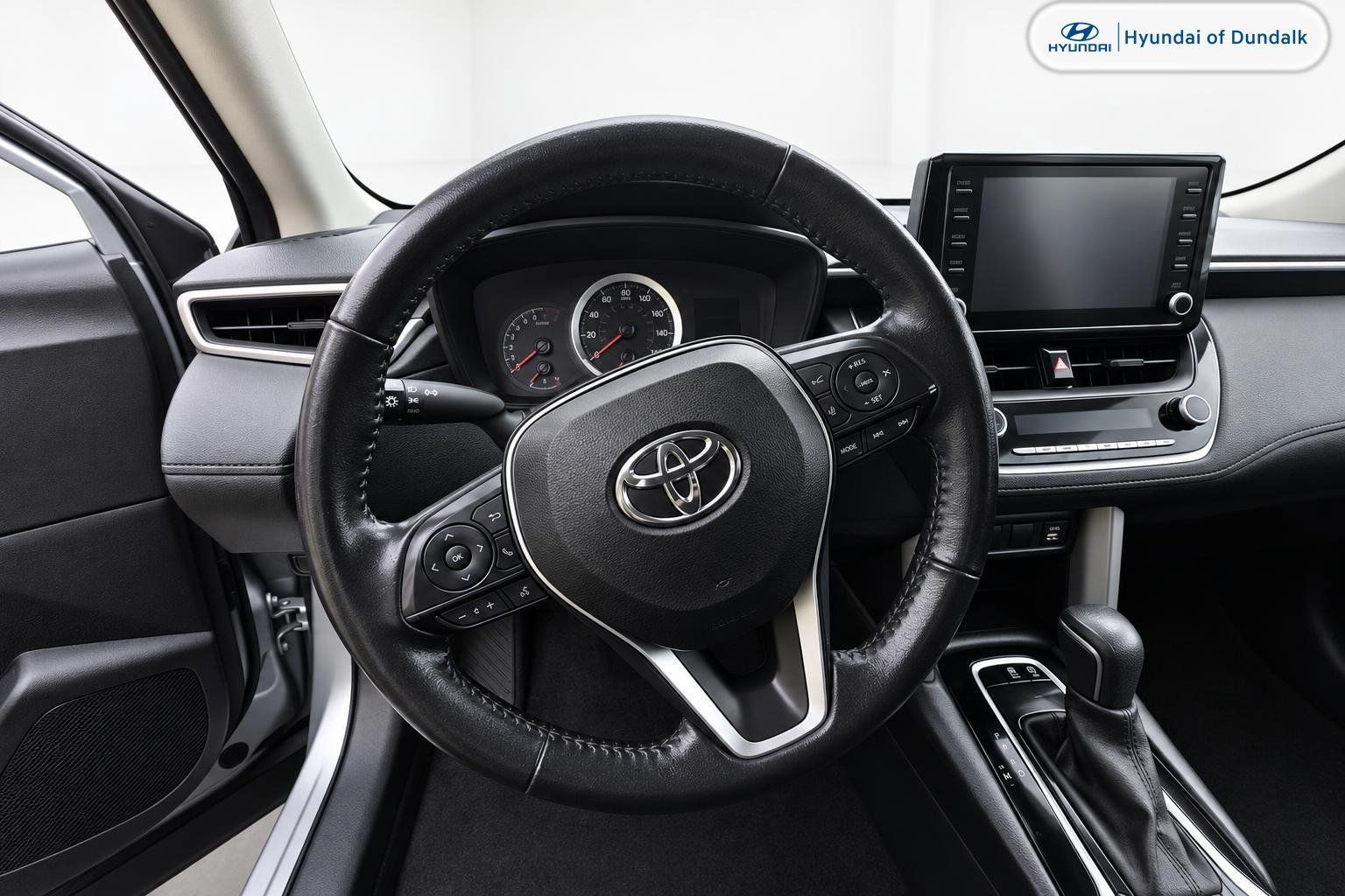 Used 2022 Toyota Corolla Cross LE AWD/4WD image 10