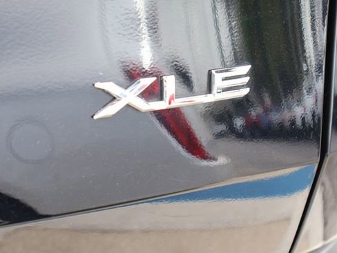 Used 2024 Toyota Grand Highlander XLE image 7