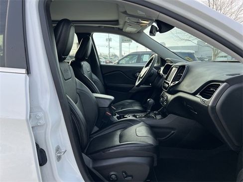 Used 2022 Jeep Cherokee Limited image 19