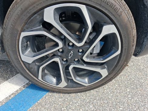 Used 2025 Chevrolet Trax RS w/ Driver Confidence Package image 13