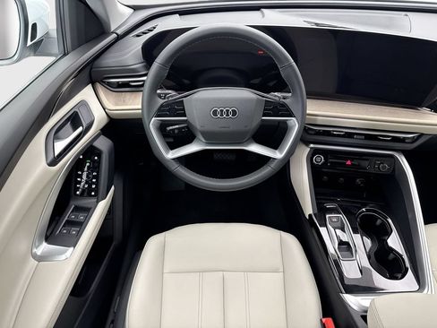 Certified 2025 Audi Q5 Premium w/ Convenience Package AWD/4WD image 10