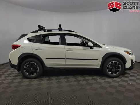 Used 2021 Subaru Crosstrek 2.0i Premium w/ Moonroof Package AWD/4WD image 11