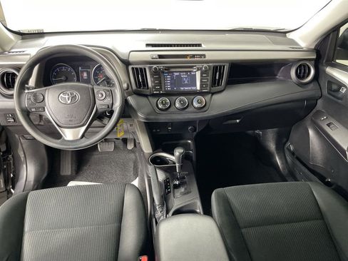 Used 2018 Toyota RAV4 LE w/ Carpet Mat Package image 18