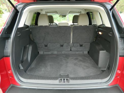 Used 2017 Ford Escape SE image 9