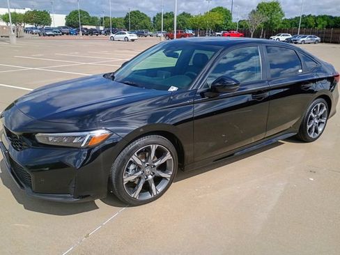 Used 2025 Honda Civic Sport image 3