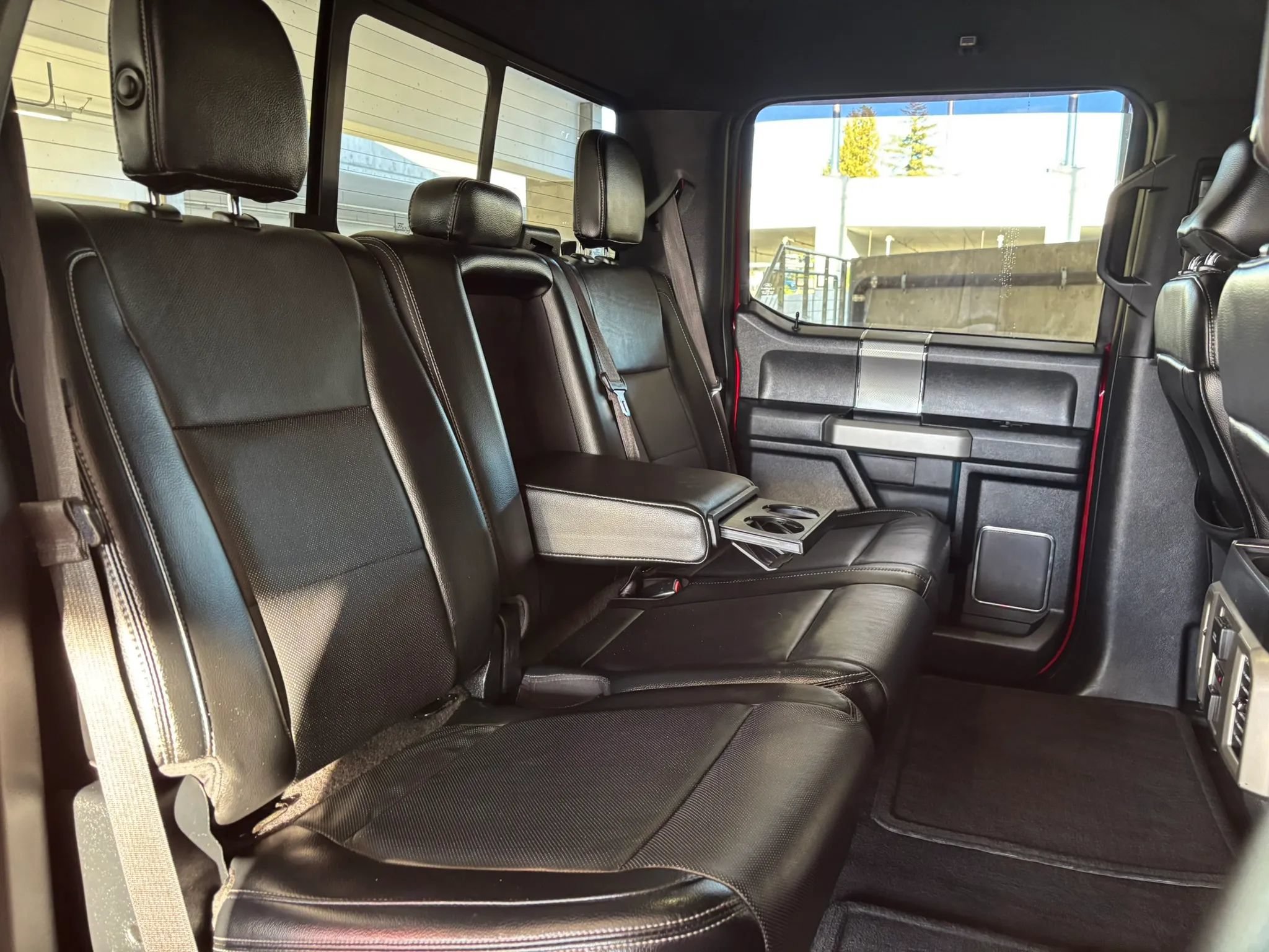 Used 2015 Ford F150 Lariat w/ Equipment Group 502A Luxury AWD/4WD image 26