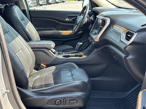 Used 2019 GMC Acadia Denali w/ Technology Package AWD/4WD image 14