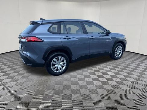 Used 2025 Toyota Corolla Cross L AWD/4WD image 5