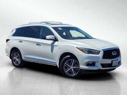 Used 2019 INFINITI QX60 Luxe w/ Essential Package