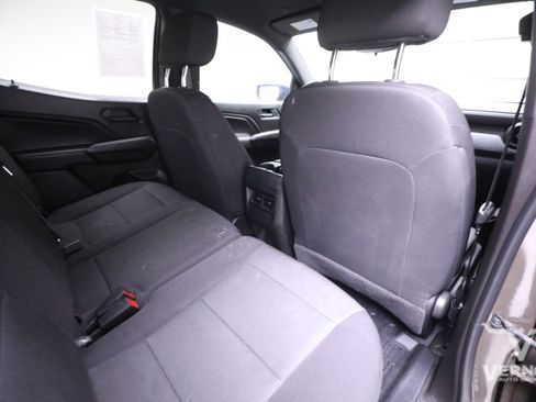 Used 2023 Chevrolet Colorado Trail Boss w/ Technology Package image 12