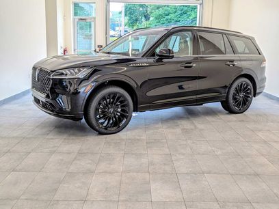 New 2025 Lincoln Aviator Reserve w/ Jet Appearance Package