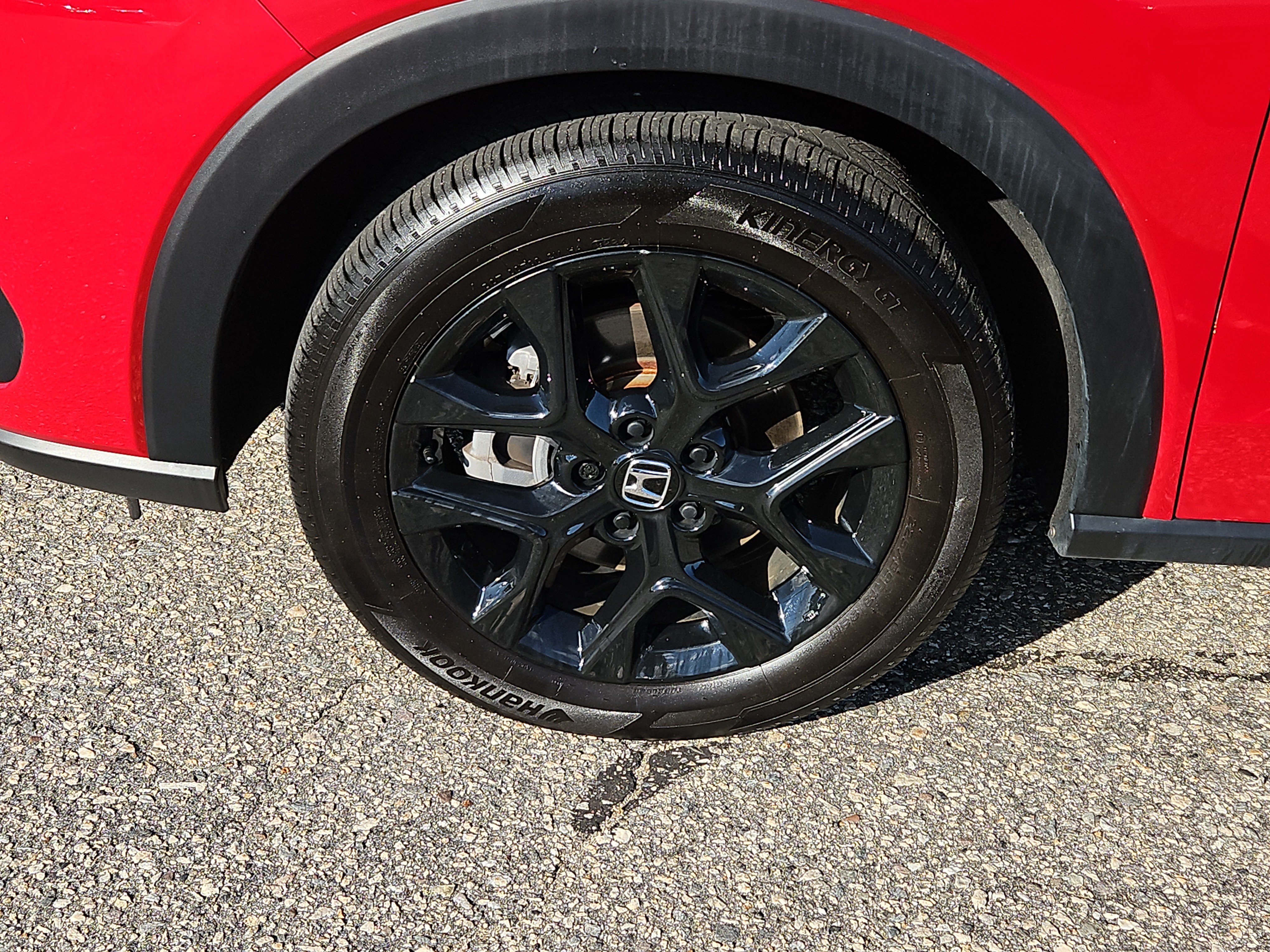 Certified 2025 Honda HR-V Sport image 22
