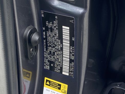 Used 2013 Toyota Highlander Plus FWD image 31