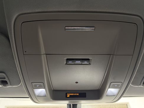 Used 2015 Chevrolet Silverado 1500 LT image 10