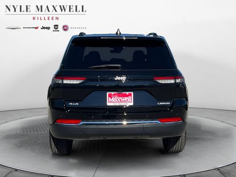 New 2025 Jeep Grand Cherokee Laredo image 15