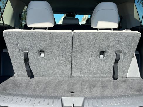 Used 2025 Hyundai Santa Fe SEL image 33