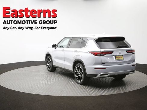Used 2024 Mitsubishi Outlander SE AWD/4WD image 64