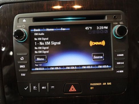 Used 2015 Chevrolet Traverse LT image 17