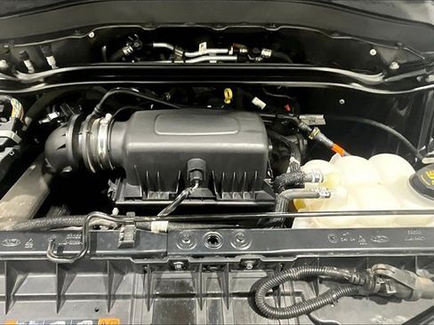 Used 2024 Ford Explorer ST-Line w/ Class IV Trailer Tow Package image 30