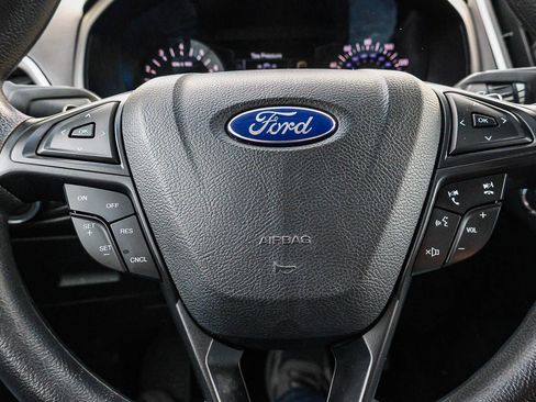 Used 2015 Ford Edge SE image 35