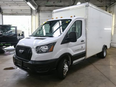 Used 2023 Ford Transit 350 DRW RWD image 5