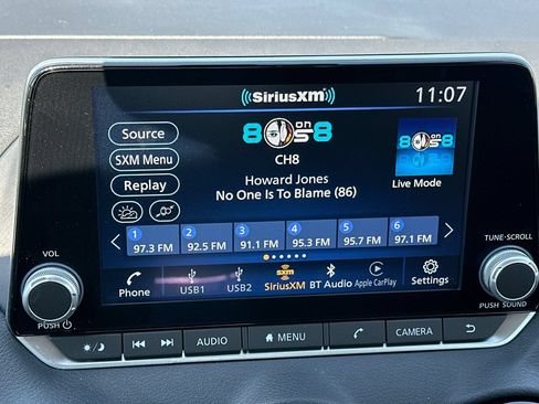 Used 2025 Nissan Sentra SV FWD image 22