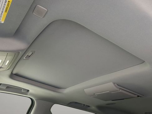 Used 2019 GMC Yukon SLT w/ Open Road Package image 53