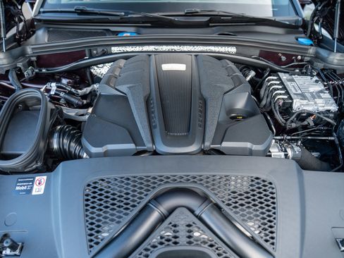 New 2026 Porsche Macan S AWD/4WD image 30