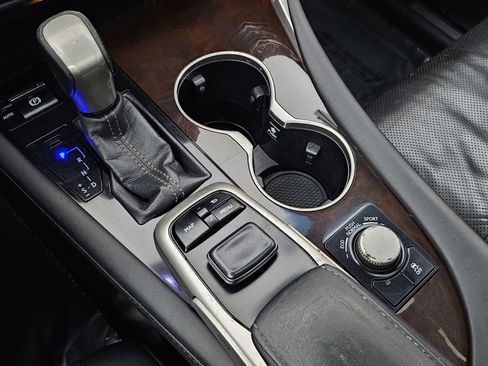 Used 2016 Lexus RX 350 FWD w/ Premium Package image 34