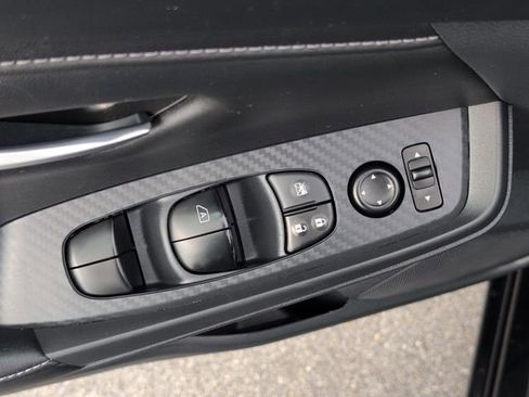 Used 2024 Nissan Sentra SV FWD image 18