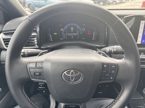 Certified 2025 Toyota Camry SE image 18